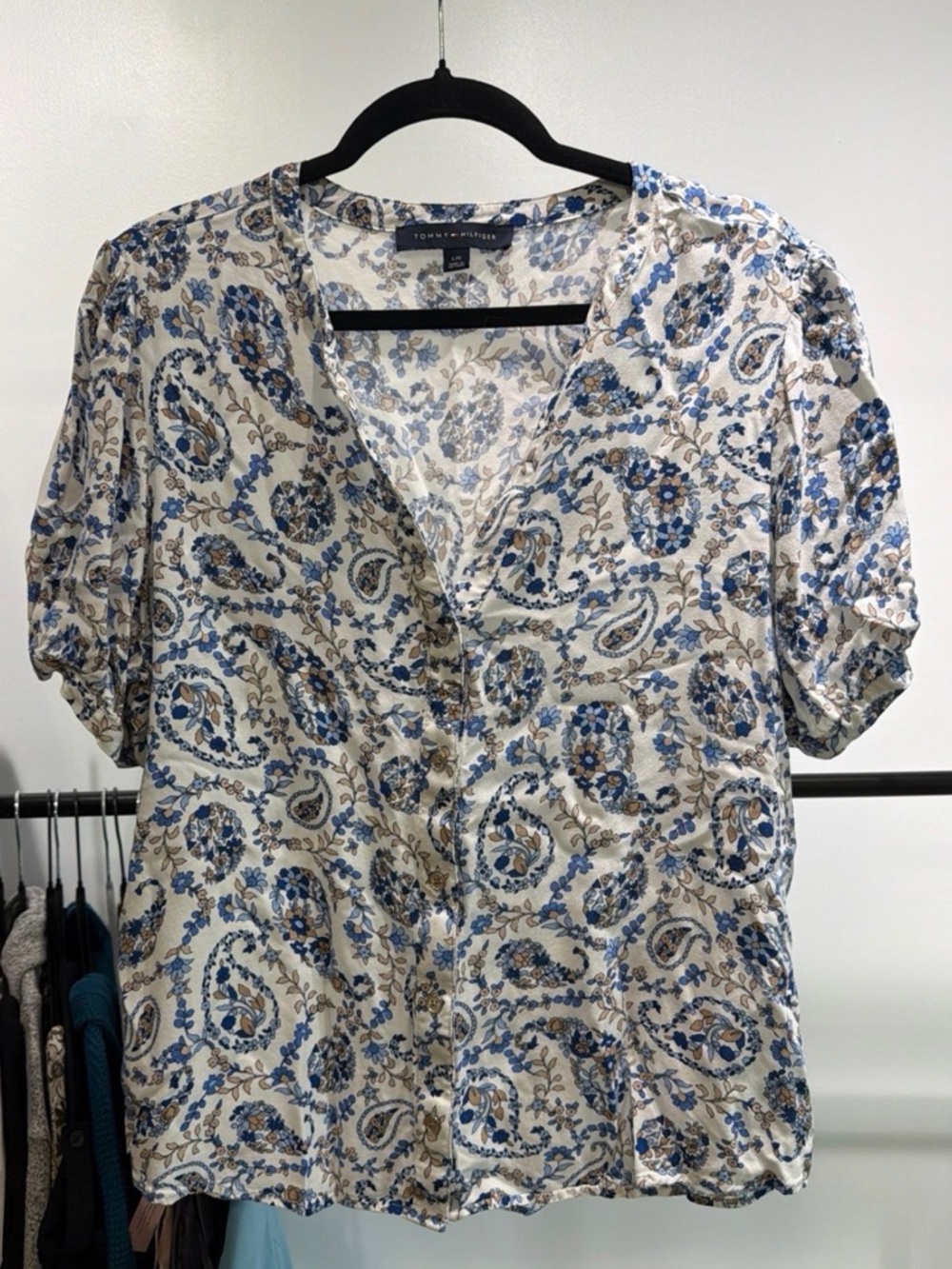 Tommy Hilfiger Women's Blue Paisley Top - L